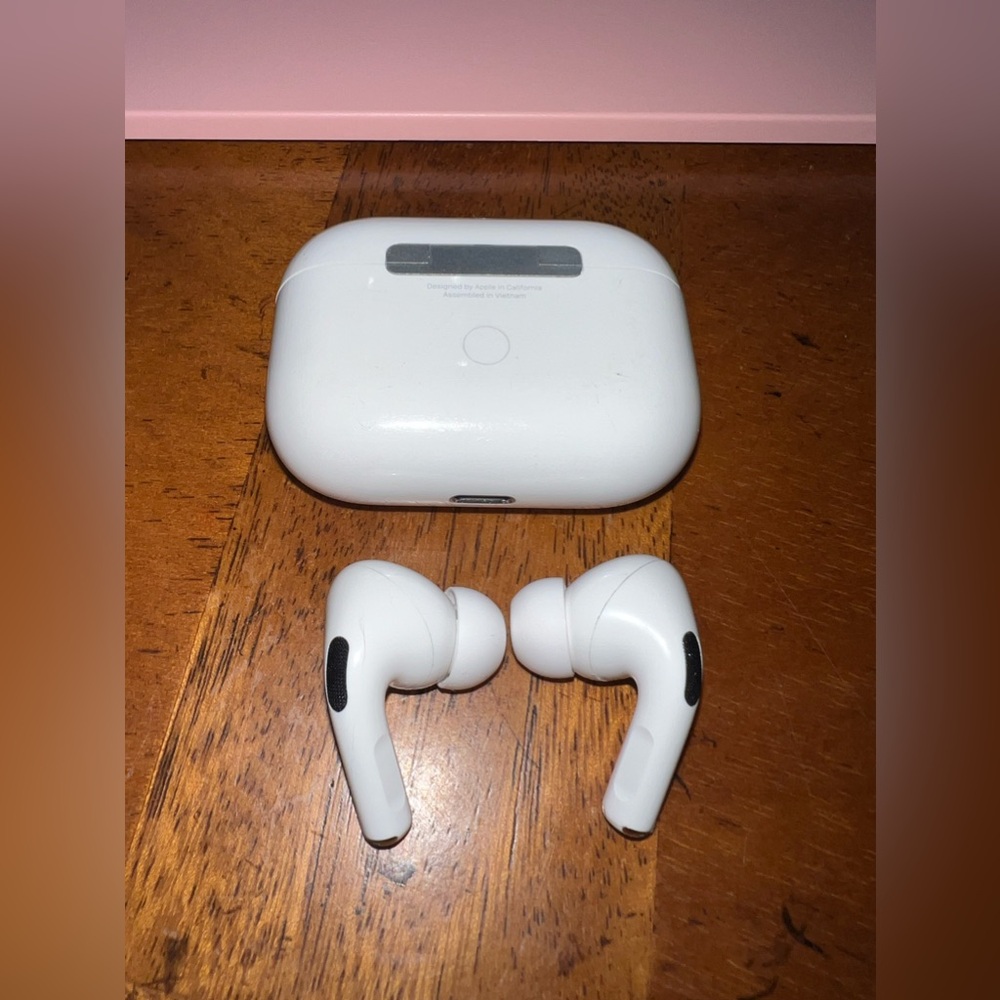 Apple AirPods 1st Gen